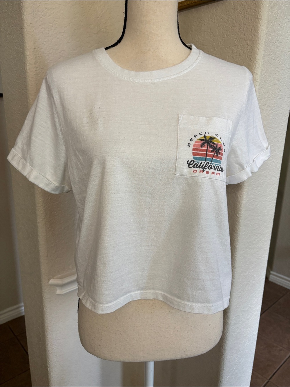 Recycled Threads white crop graphic tee  Size M